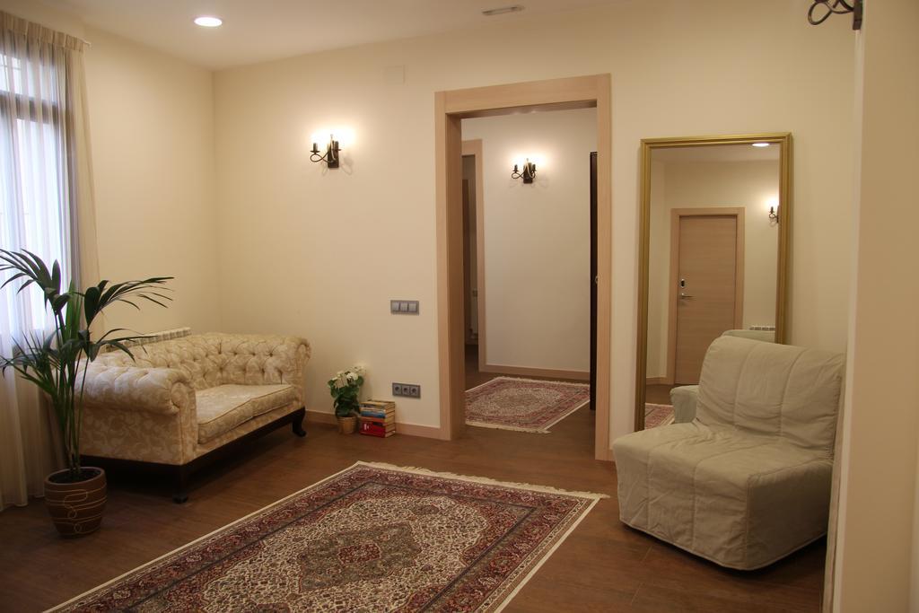 Hostal Excellence Барселона Стая снимка