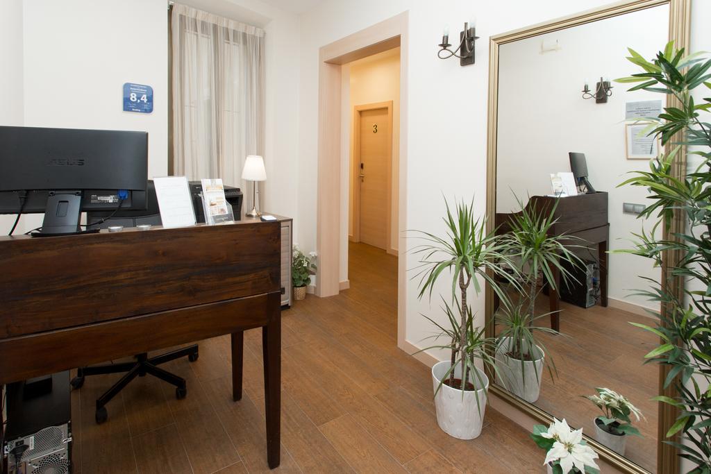 Hostal Excellence Барселона Екстериор снимка