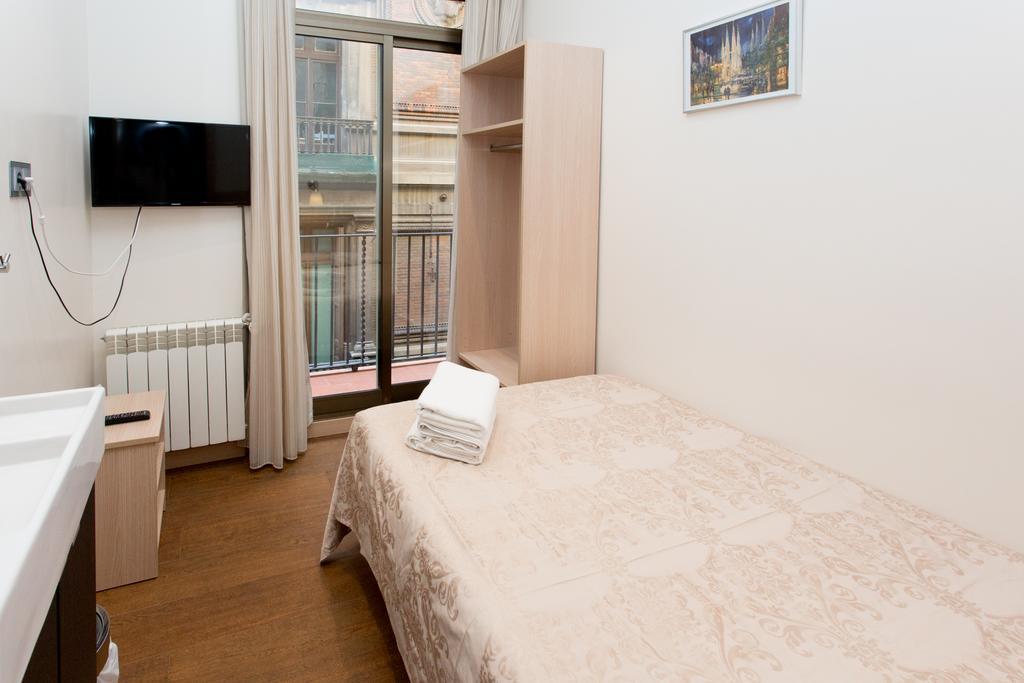 Hostal Excellence Барселона Екстериор снимка