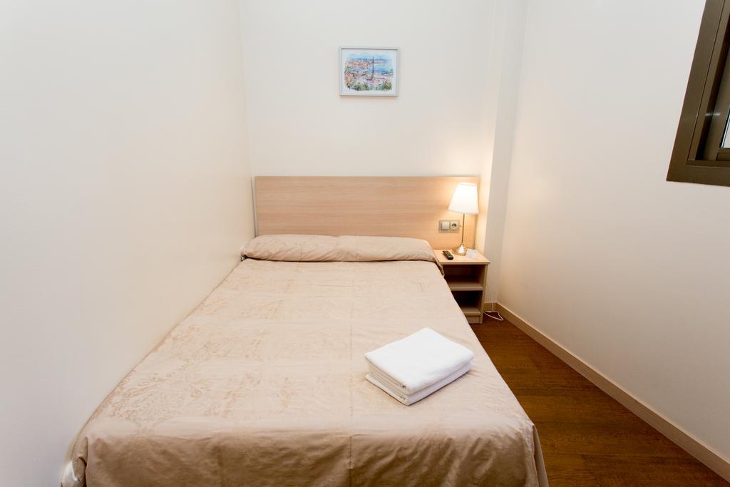 Hostal Excellence Барселона Екстериор снимка